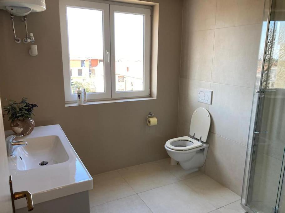 Dachgeschoss-Apartment "Andemi" In Istrien Novigrad Istria المظهر الخارجي الصورة